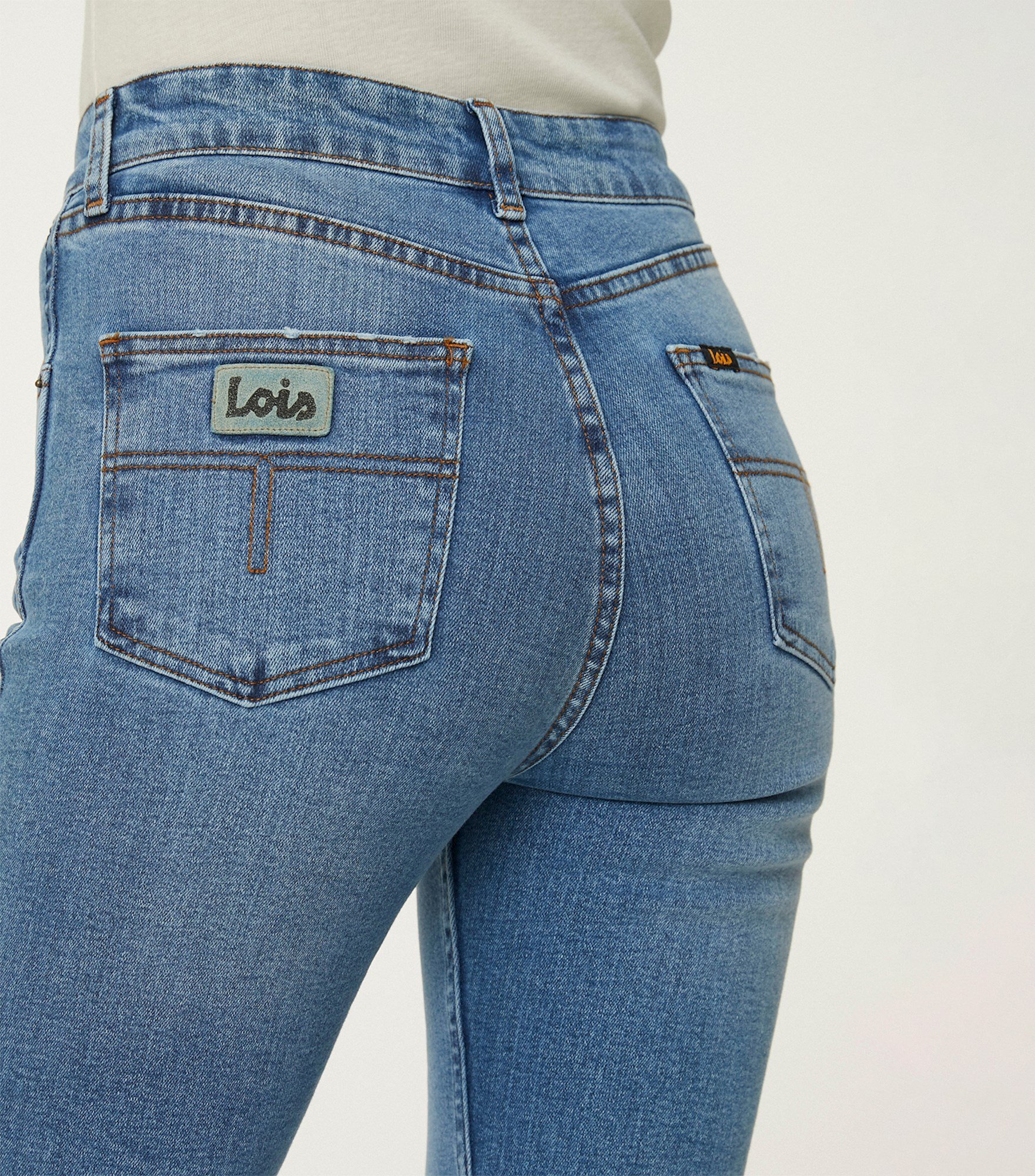 Lois selling vintage jeans